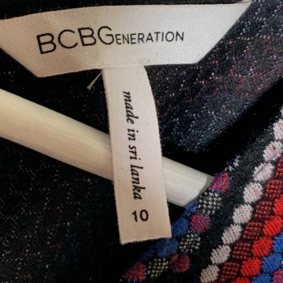 BCBGeneration Red Navy Chevron Fit & Flare Dress Size 10 - Picture 9 of 10